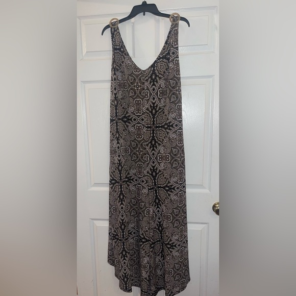 Dresses & Skirts - Elegant Black and Gray Paisley Maxi Romper